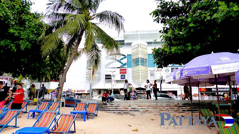 Strand-Pattaya-Beach-Road